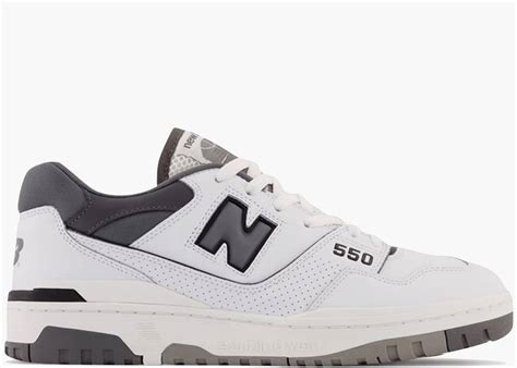 new balance 550 trainers in white and grey